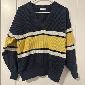 Aritzia TNA Navy and Yellow V-Neck Knit Oversized Sweater Size XXS Women’s